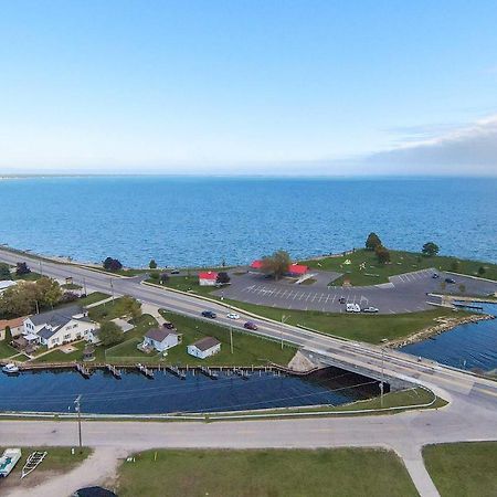 Cozy Tawas City Home With Views Of Lake Huron! Luaran gambar